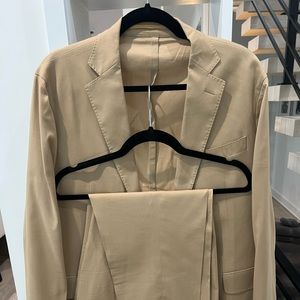 Men’s DSquared2 Capri Suit, Tan, chest 44